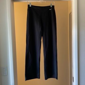 Nike dri-fit yoga pant - straight leg
